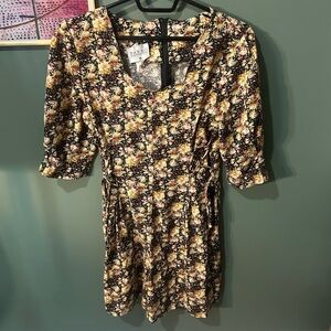 Vintage Floral Print Women's Romper Size M 😻
